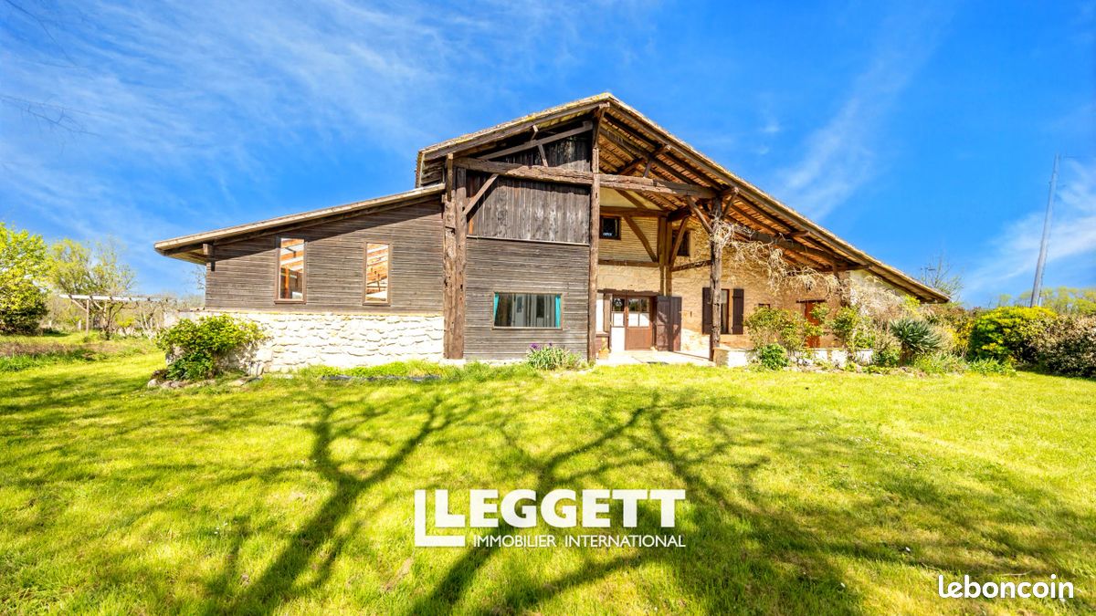 Maison 7 pièces 196 m² · à Romestaing · 196 m² · 290 000 €