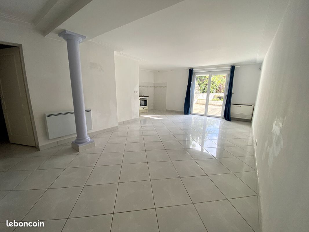 Appartement 2 pièces 61 m² · à Saint-Avertin · 61 m² · 745 €