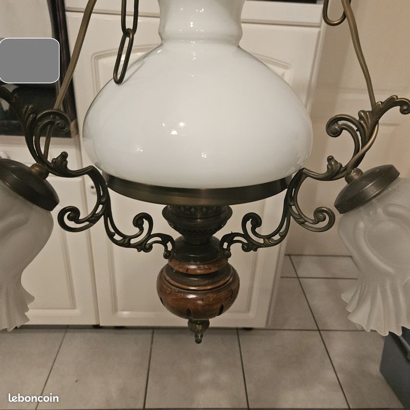 Lustre (image 1)