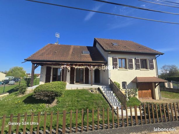 Maison 9 pièces 166 m²