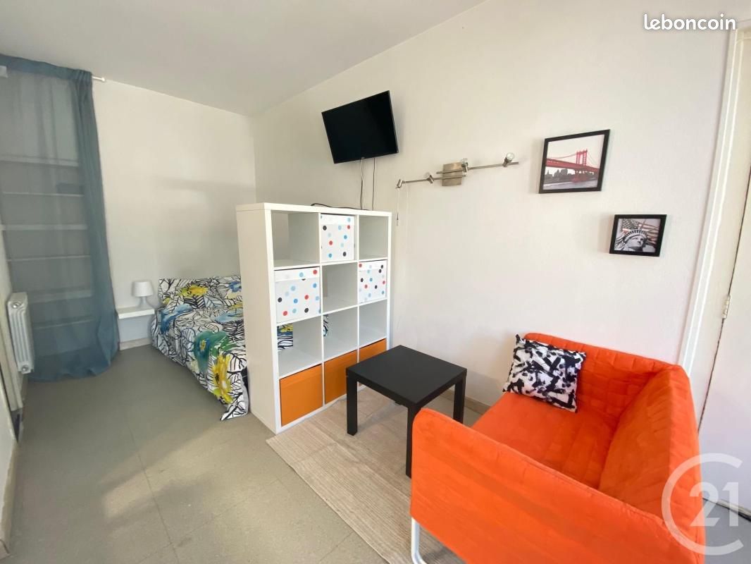 Appartement 1 pièce 24 m² · à Saint-Étienne · 24 m² · 334 €/mois