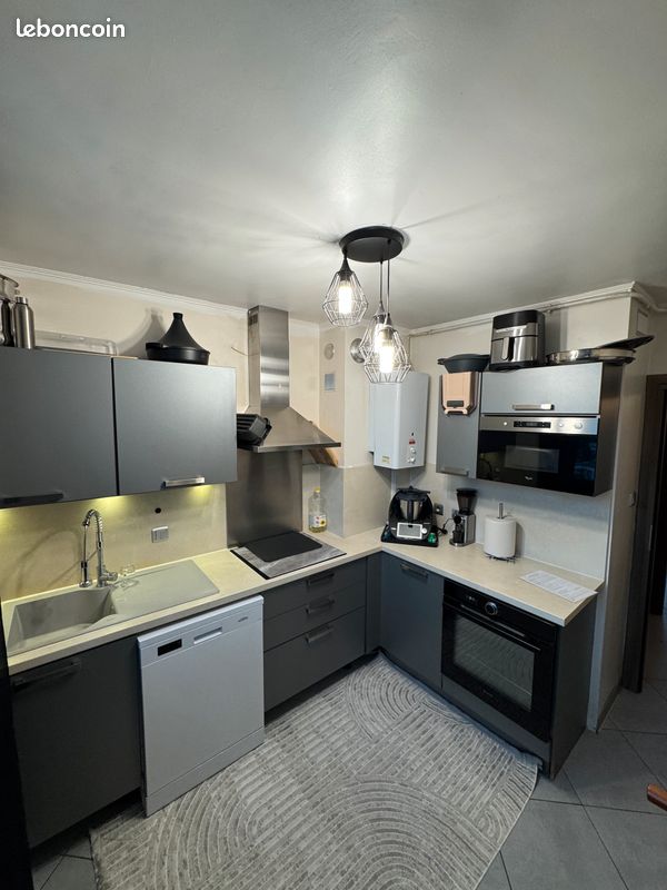 Appartement 3 pièces 70 m² · à Fontaine · 70 m² · 770 €/mois