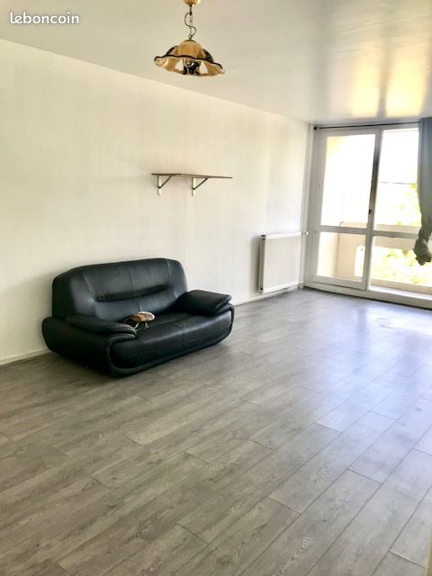 Appartement 1 pièce 40 m² · à Évreux · 40 m² · 585 €