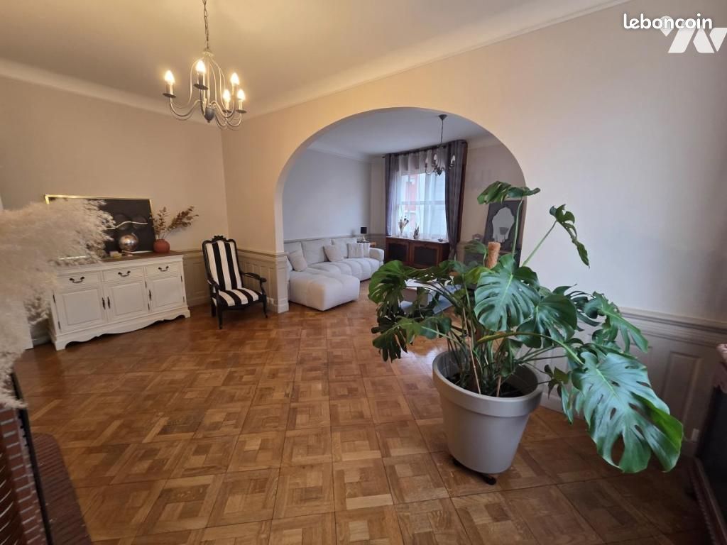 Maison 9 pièces 366 m² · à Saint-André-lez-Lille · 366 m² · 795 000 €