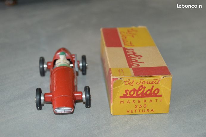 RARE MASERATI 250 SOLIDO 102 REEDITION REPRO CEC