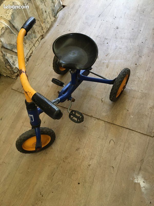 Tricycle (image 1)