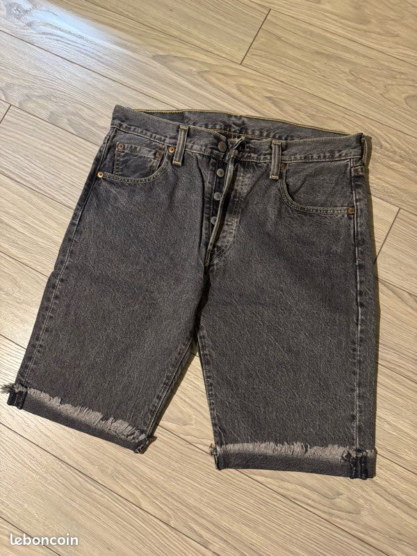 Bermudas Levi’s (image 4)