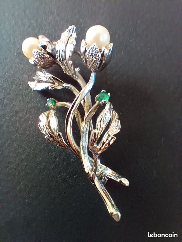 Superbe Broche Vintage Avignon En Métal Argenté – Collection Voyage Et Ville