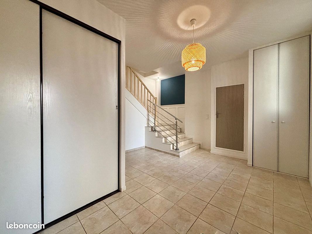 Maison a louer agen - 5 pièce(s) - 150 m2 - Surfyn