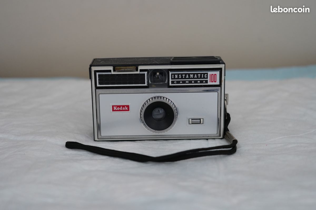 Appareil Photo Vintage Kodak Instamatic 100 Avec étui Cuir Noir - Années 60