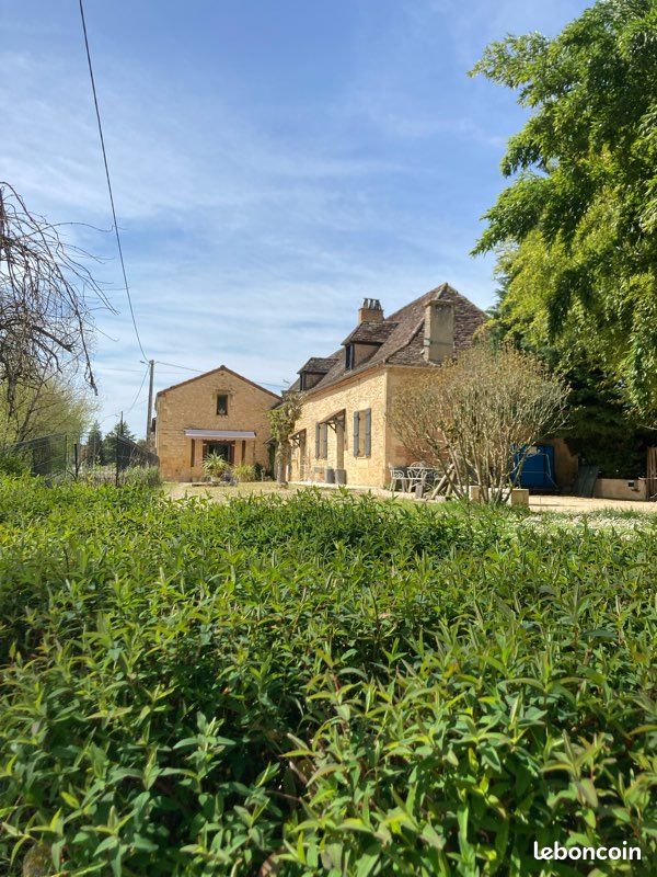 Maison 11 pièces 350 m² · à Lalinde · 350 m² · 375 000 €