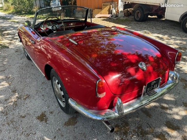 Alfa Romeo Giuletta Spider 750d (image 6)