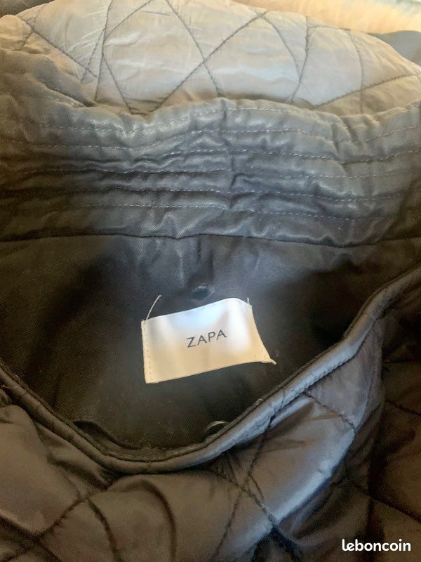 Manteau Zapa taille 36 bleu marine avec fourrure bon état (image 3)