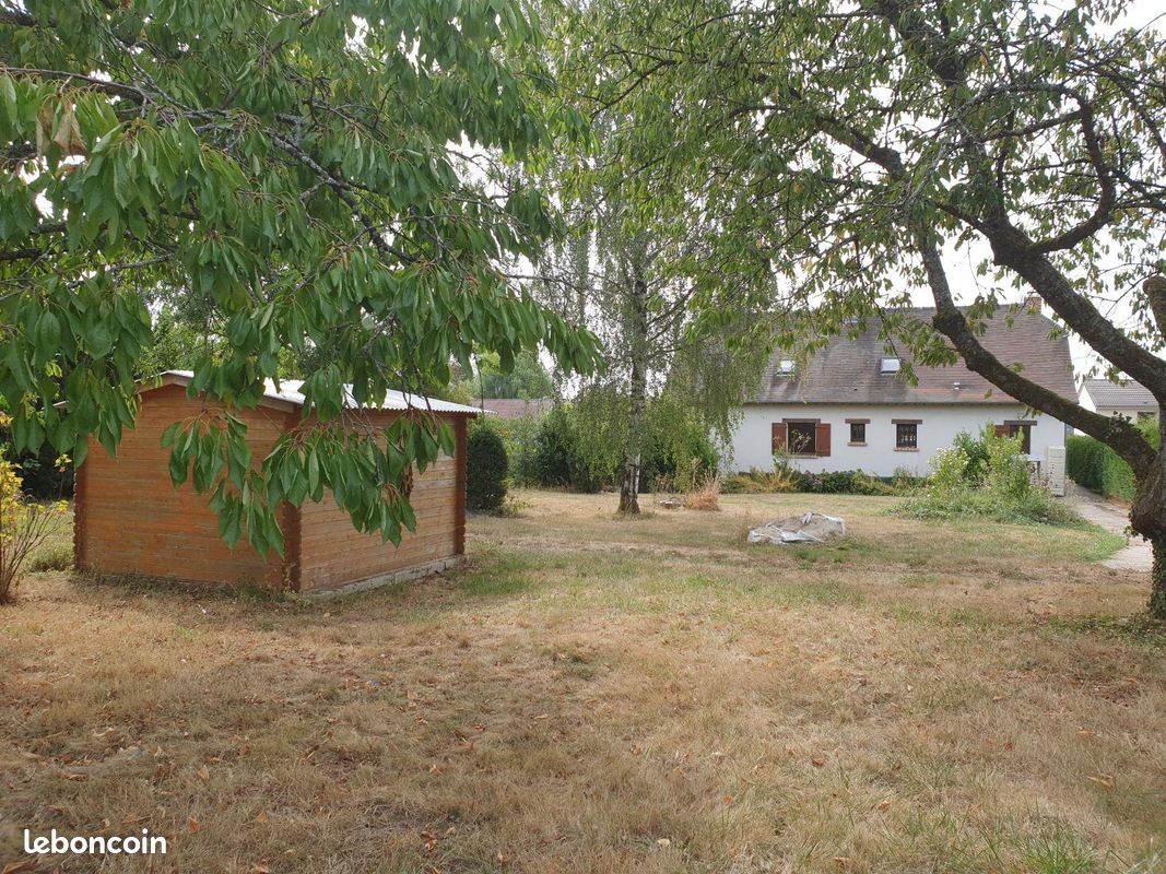 Maison 8 pièces 230 m² · à Mareuil-en-Brie · 230 m² · 349 800 €