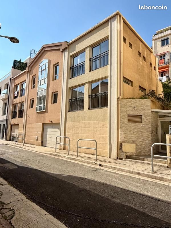 Immeuble 11 pièces 252 m² · à Nice · 252 m² · 1 800 000 €