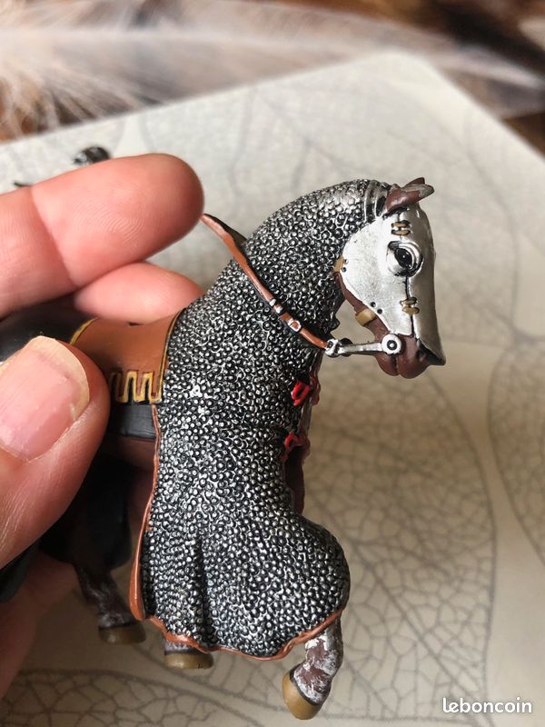 Figurine KROLYN Chevalier à Cheval - Fonte D'aluminium - Moyen Âge - 75mm