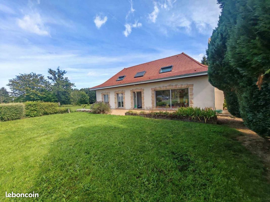 Maison 5 pièces 104 m² · à Vieux-Mesnil · 104 m² · 850 €/mois