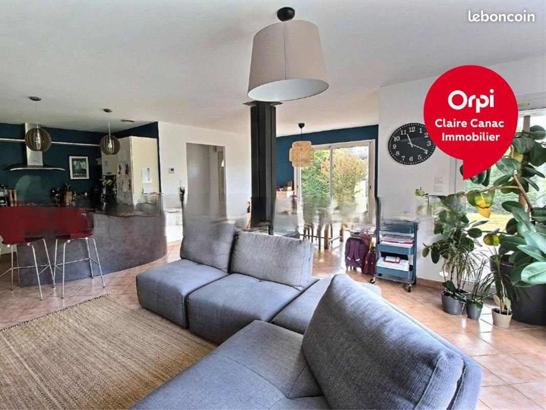 Maison 5 pièces 122 m² · à Viviers-lès-Montagnes · 122 m² · 1 093 €/mois