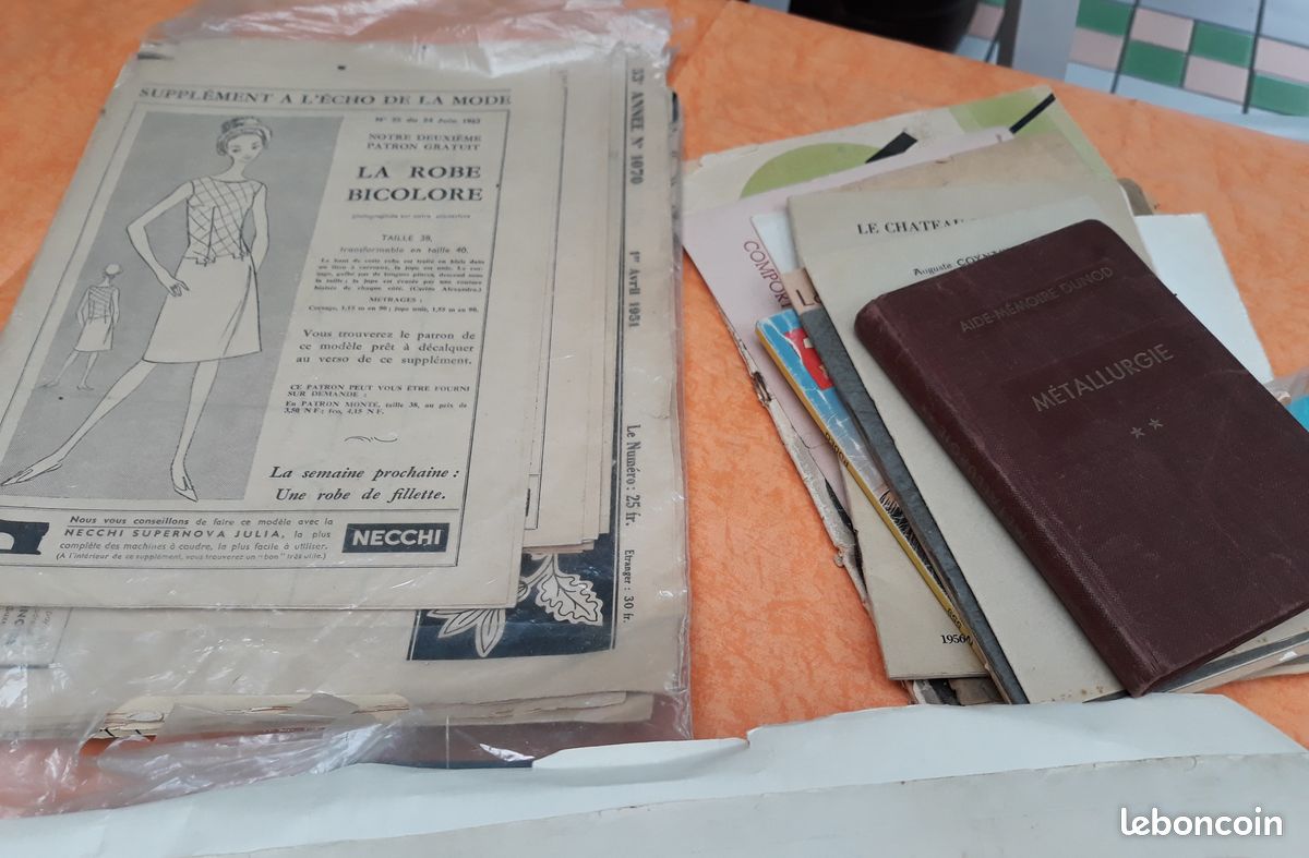 Lot Vieux Papiers Facture Journaux Brochures Collectionneur 15 (image 2)