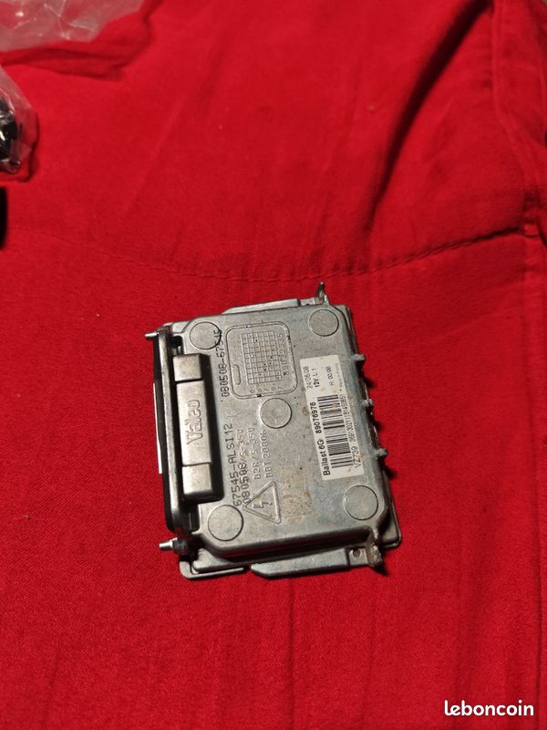 Lot éclairage phare xénon Valeo Jeep Commander (projecteur + ballast + faisceau) (image 3)