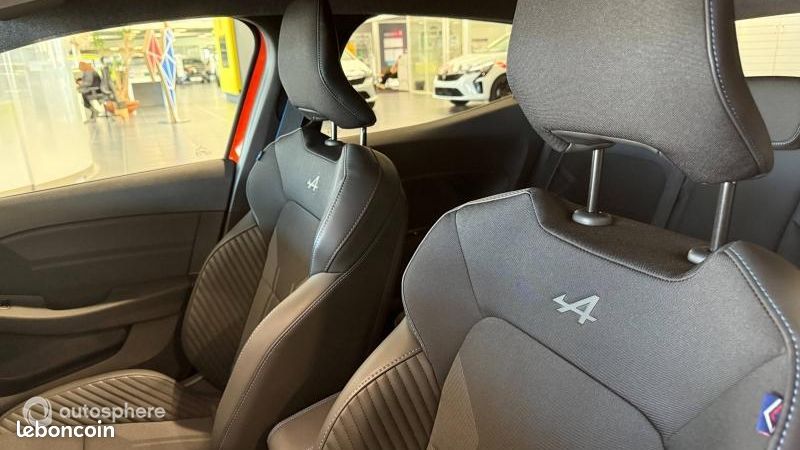 Renault Clio 1.6 E-Tech 145ch full hybrid esprit Alpine - 25 (image 7)