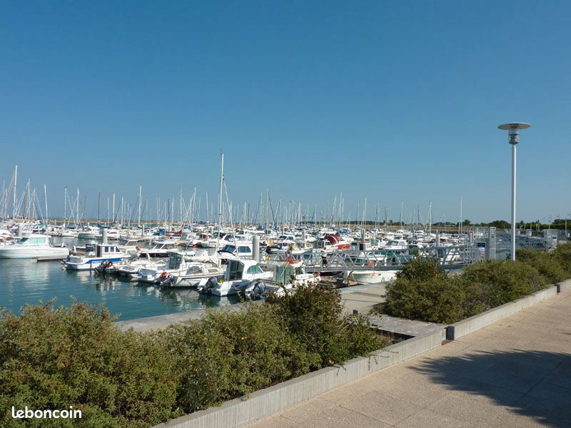 Place de port 8,00 m x 3,40 m (image 1)