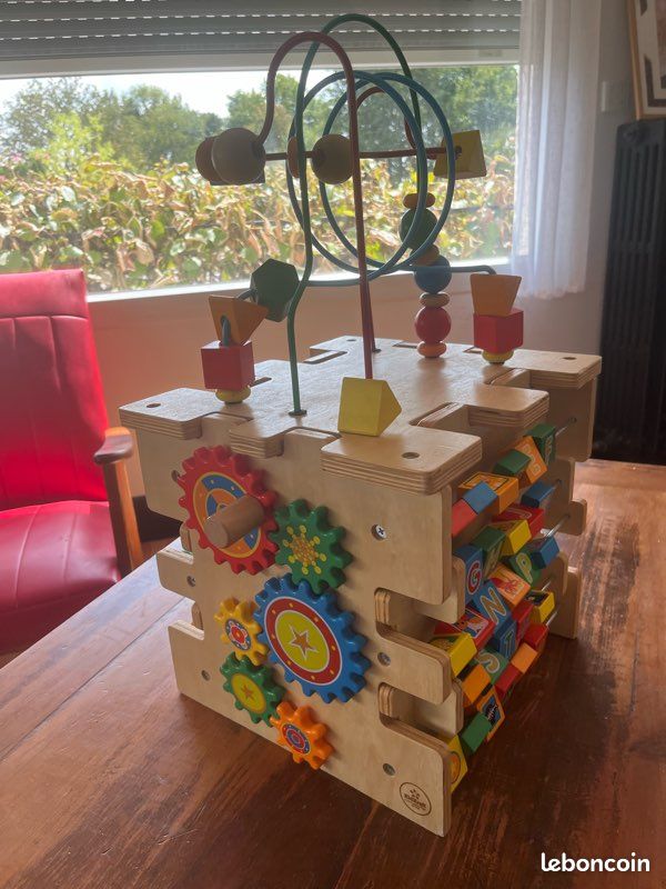 Cube activité bois (image 2)