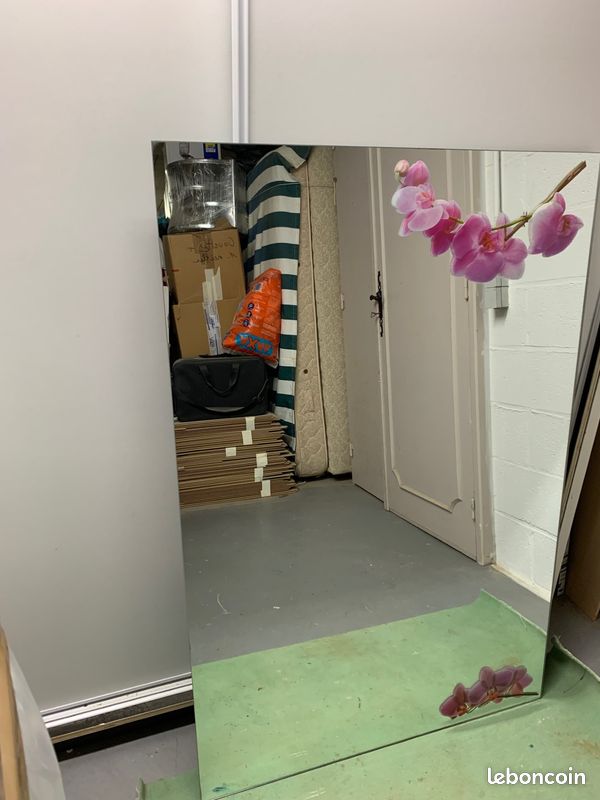 Miroir de salle de bain (image 1)