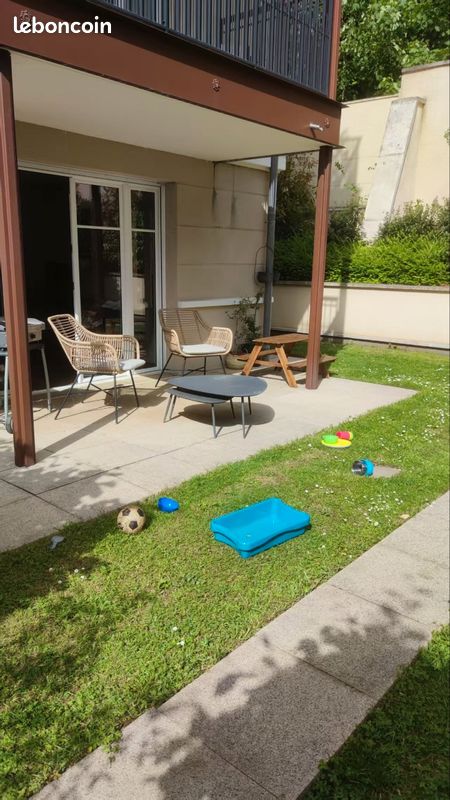 Appartement 5 pièces 98 m² · à Buc · 98 m² · 610 000 €