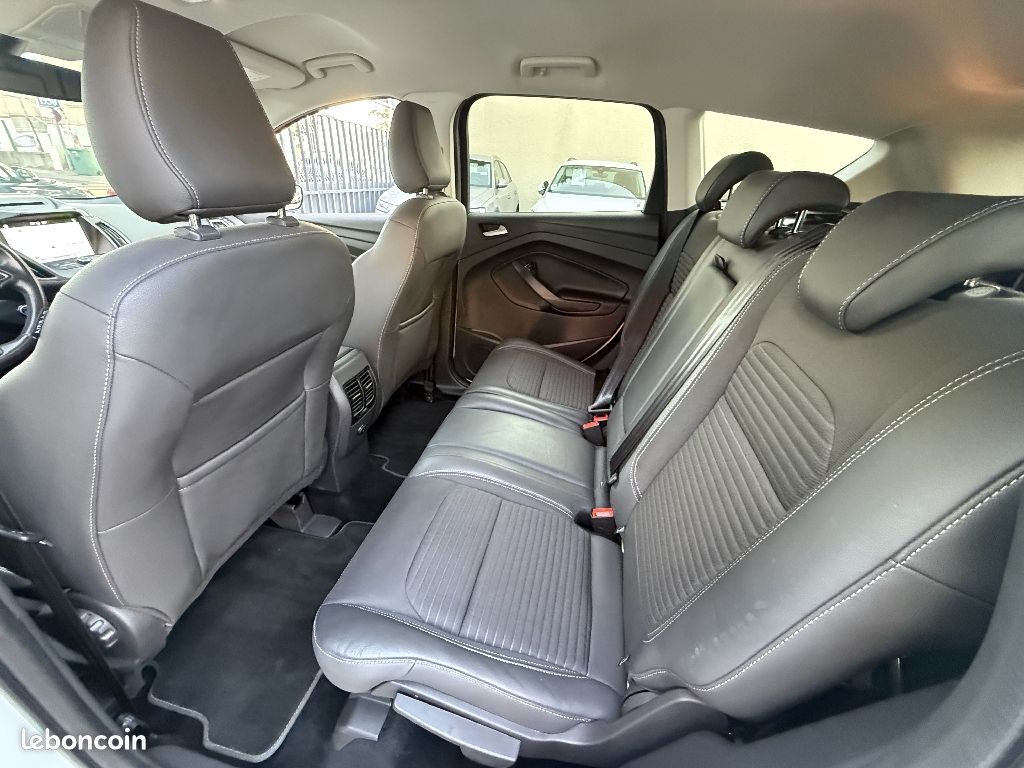 Ford Kuga 1.5 TDCi 120 SetS 4x2 BVM6 Titanium (image 9)