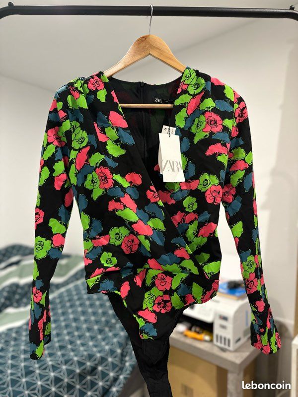 Body Manches Longues Zara Imprimé Floral - Taille S - Viscose - Neuf Avec étiquette