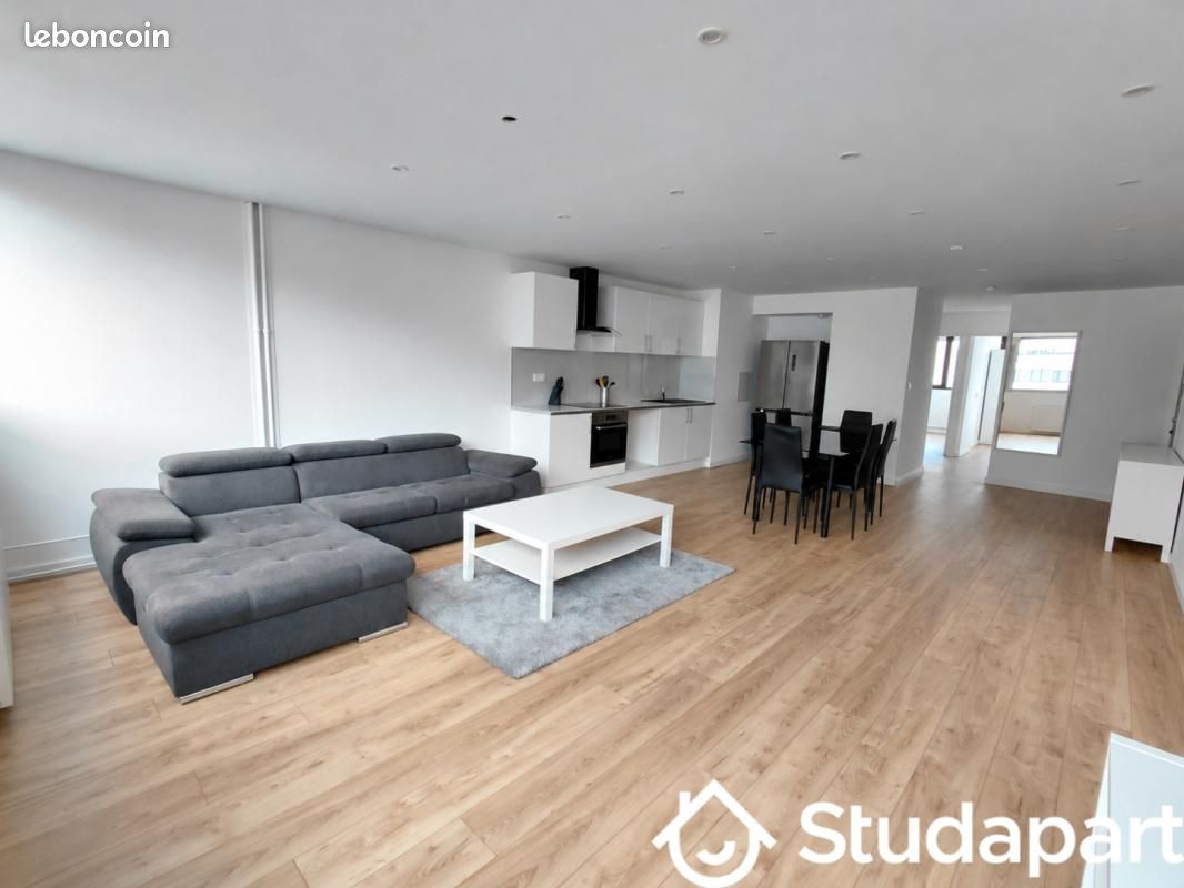 Appartement 5 pièces 100 m² · à Villeurbanne · 100 m² · 650 €/mois