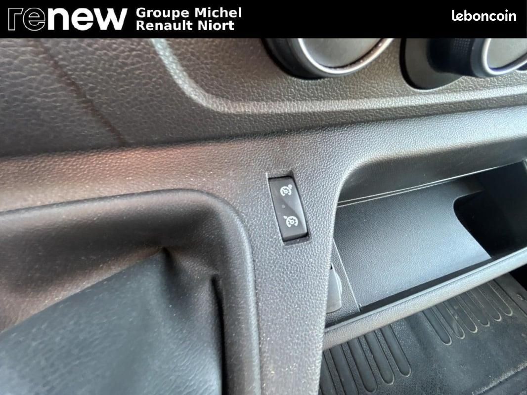 Renault Master PLANCHER CABINE PHC TRAC F3500 L3H1 BLUE DCI 145 EURO VI CONFORT (image 19)