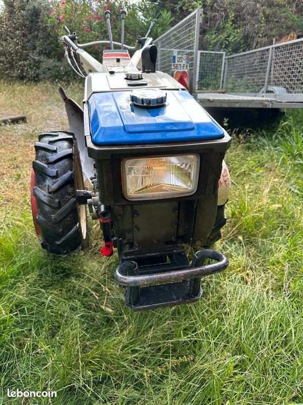 Gros Motoculteur Iseki KA751 Diesel (image 2)