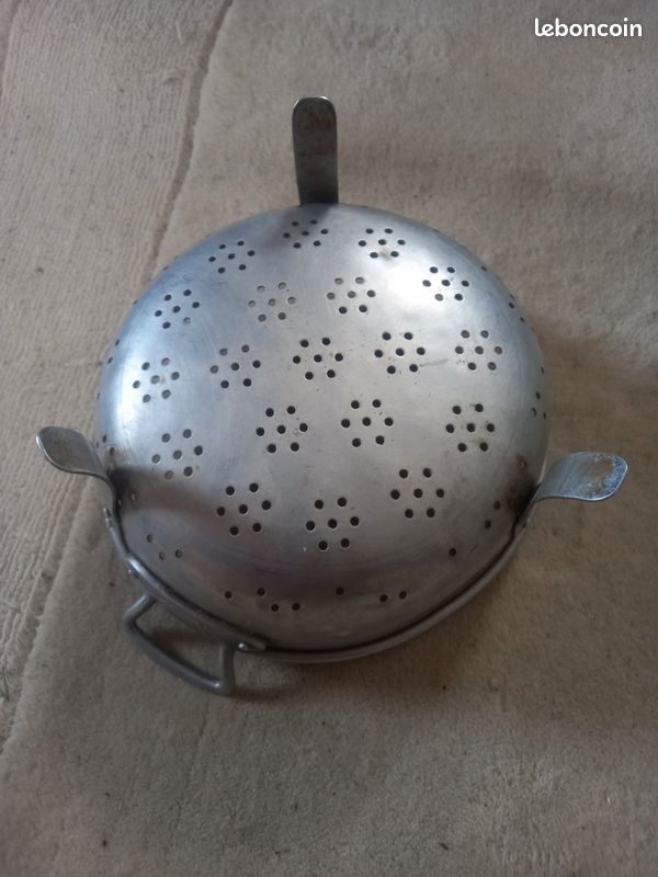 Passoire/égouttoir Vintage En Aluminium - 3 Pieds - Diamètre 23 Cm - Ancien - Occasion Bon état