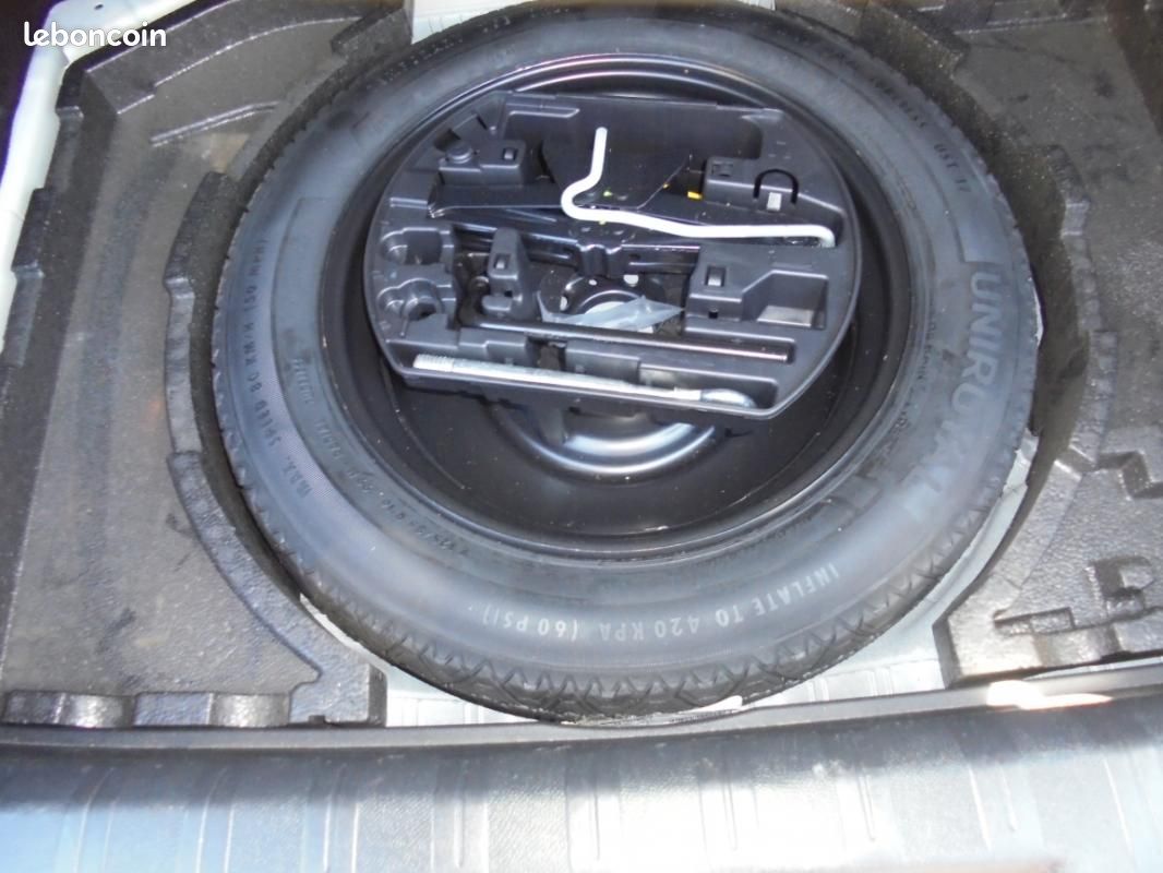 Peugeot 308 130ch SetS BVM6 Allure (image 13)