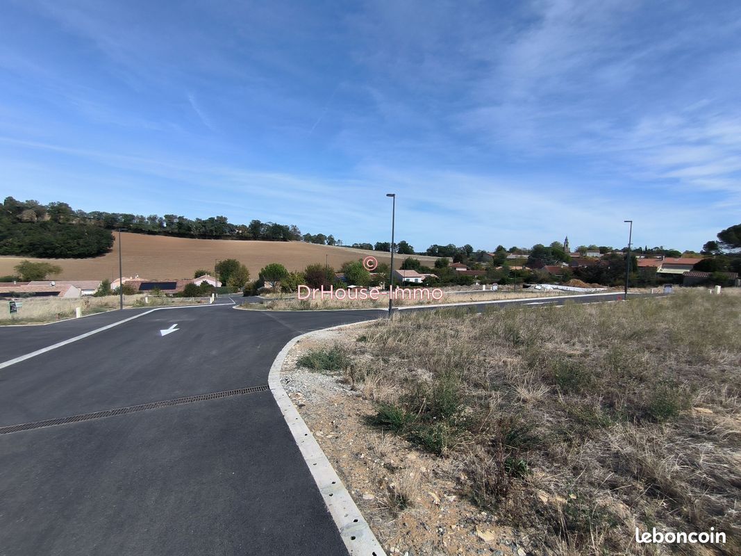 Terrain 490 m² · à Carlus · 490 m² · 55 000 €