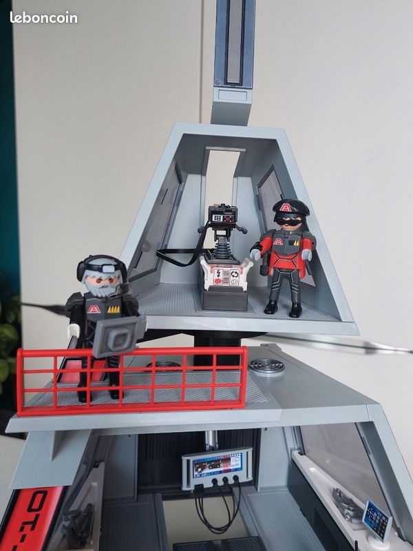 Playmobil Future Planet – Quartier Général Darksters (5153) + E-Ranger (5151)