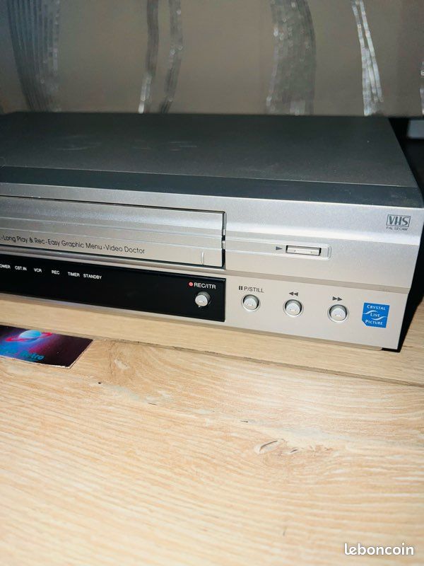 Magnétoscope VHS LG BC99SV Hi-Fi 6 Têtes – Fonctionnel – Sans Télécommande