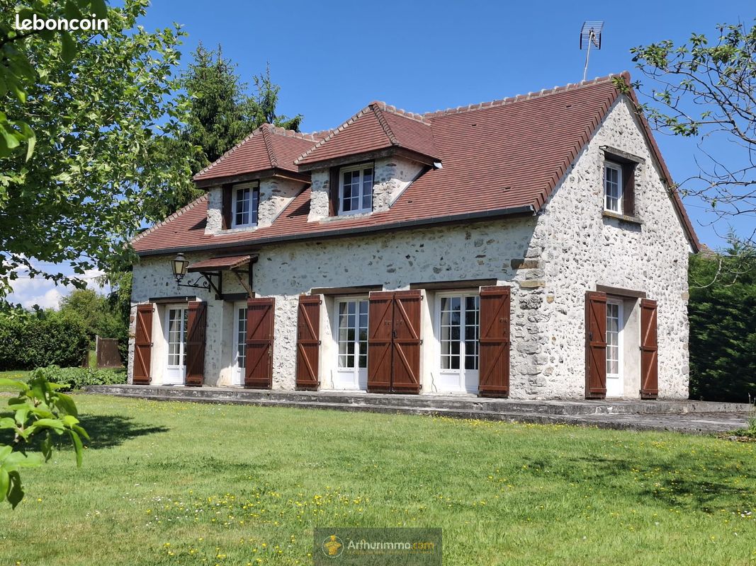 Maison 6 pièces 170 m² · à La Ferté-Gaucher · 170 m² · 275 000 €