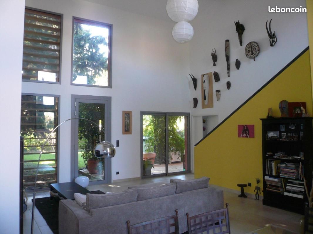 Maison 6 pièces 175 m² · à Aix-en-Provence · 175 m² · 2 994 €/mois