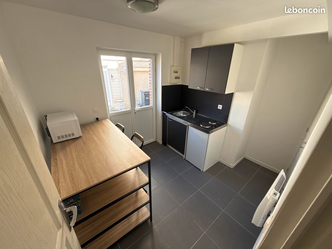 Appartement 2 pièces 20 m² · à Nesle · 20 m² · 550 €
