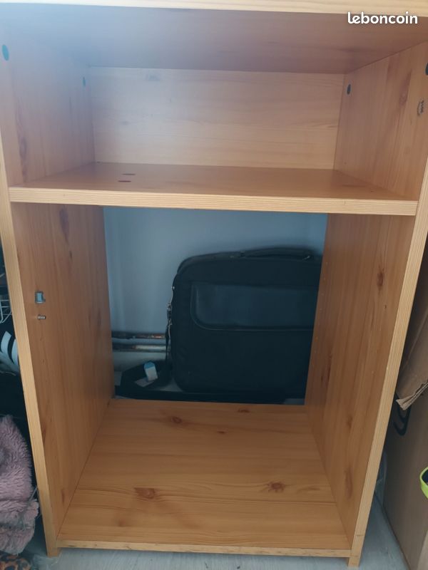 Bureau (image 1)