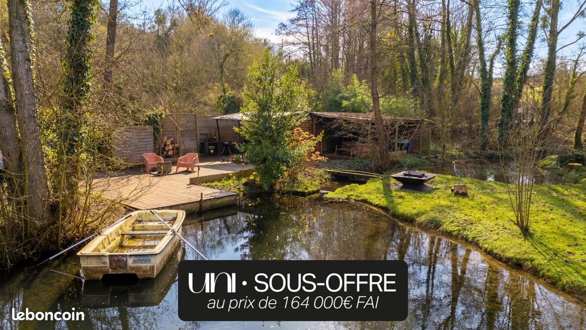 Forêt 4 870 m² Espins · 164 000 €