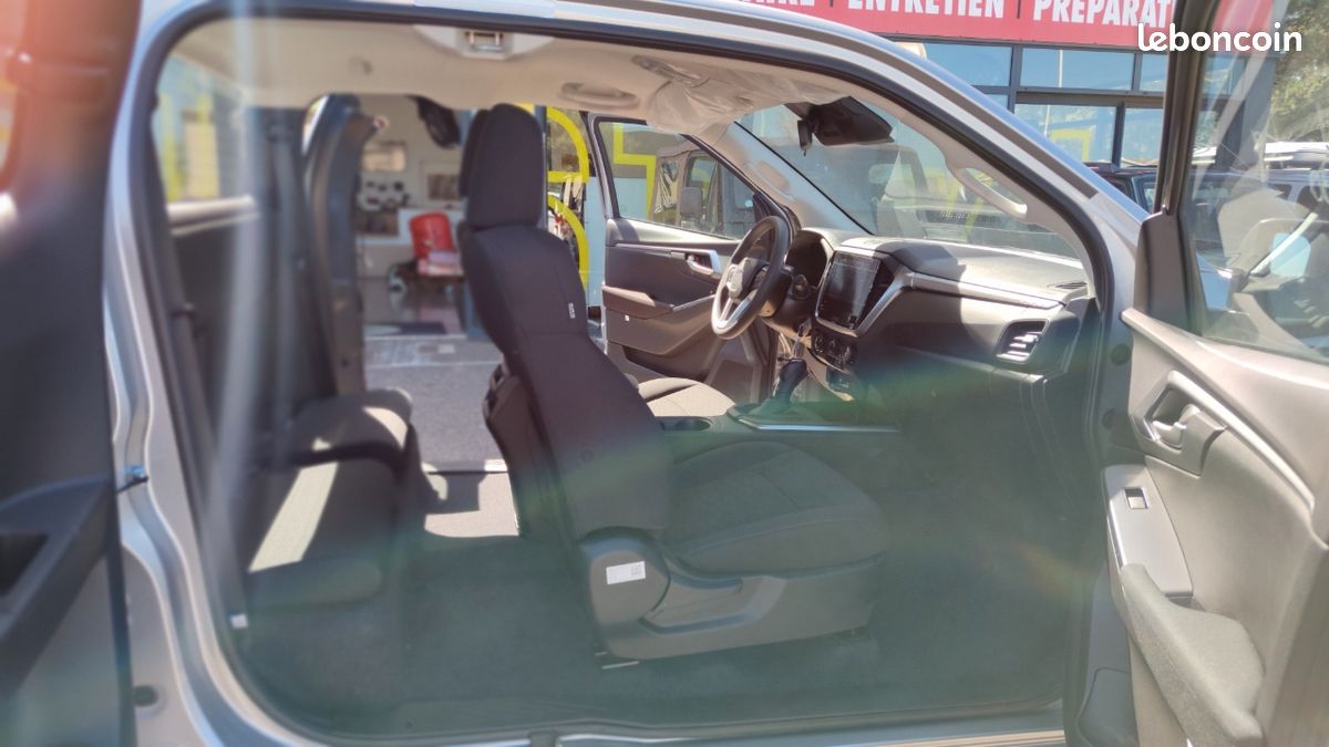 🚨🚨Nouveau ISUZU D-Max 2.2L ''ÉVOLUTION'' 🚨🚨 34 803.00 ht sans écotaxe (image 7)