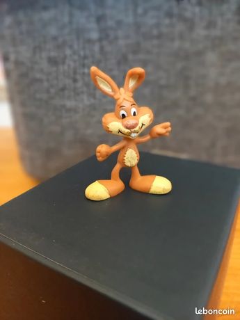 Figurine Lapin Nesquik Faisant Du Patin à Glace - Occasion - Objet De Collection