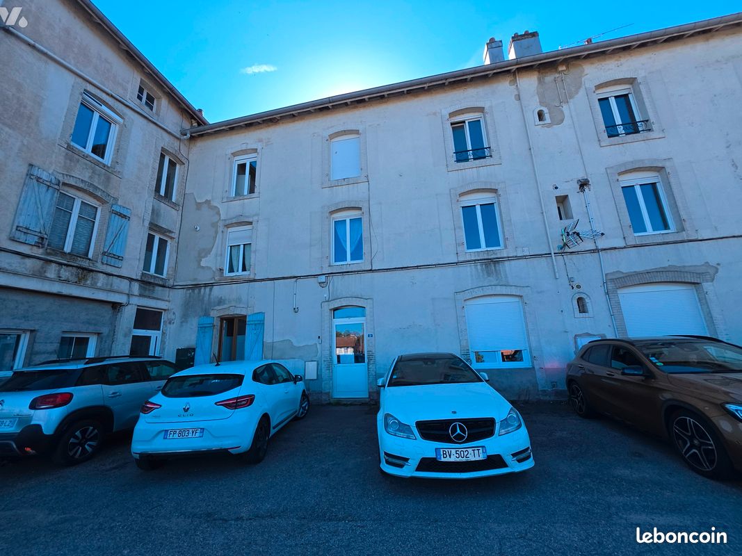 Appartement 2 pièces 58 m² · à Arches · 58 m² · 60 000 €