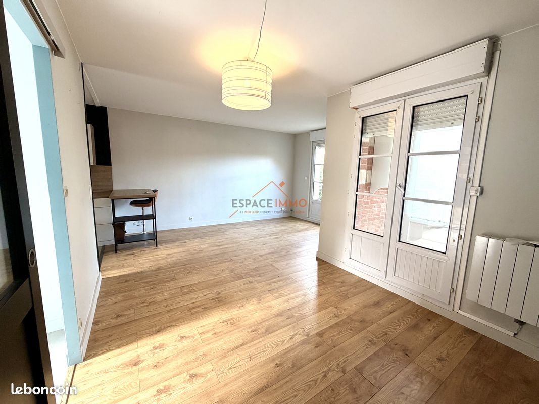 Appartement 2 pièces 48 m² · à Lille · 48 m² · 900 €/mois