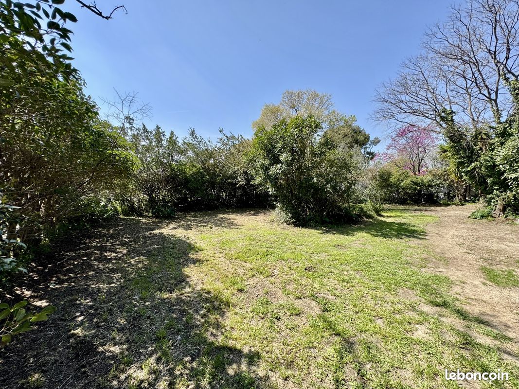 Terrain 510 m² · à Marseille · 510 m² · 285 000 €
