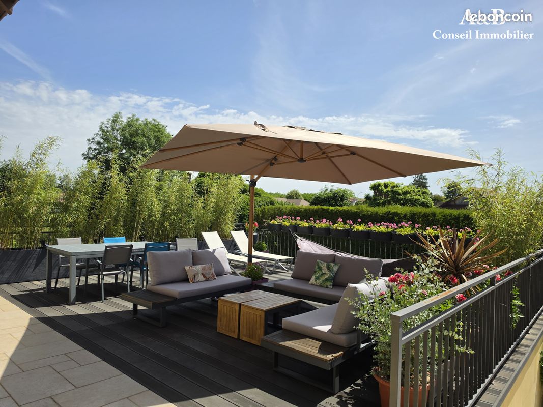 Maison 11 pièces 316 m² · à Saint-Thibault · 316 m² · 450 000 €